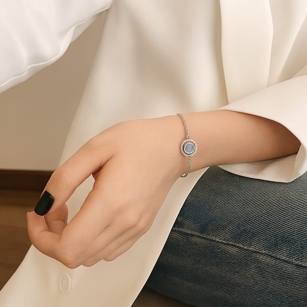 Elegant Gold Bracelet