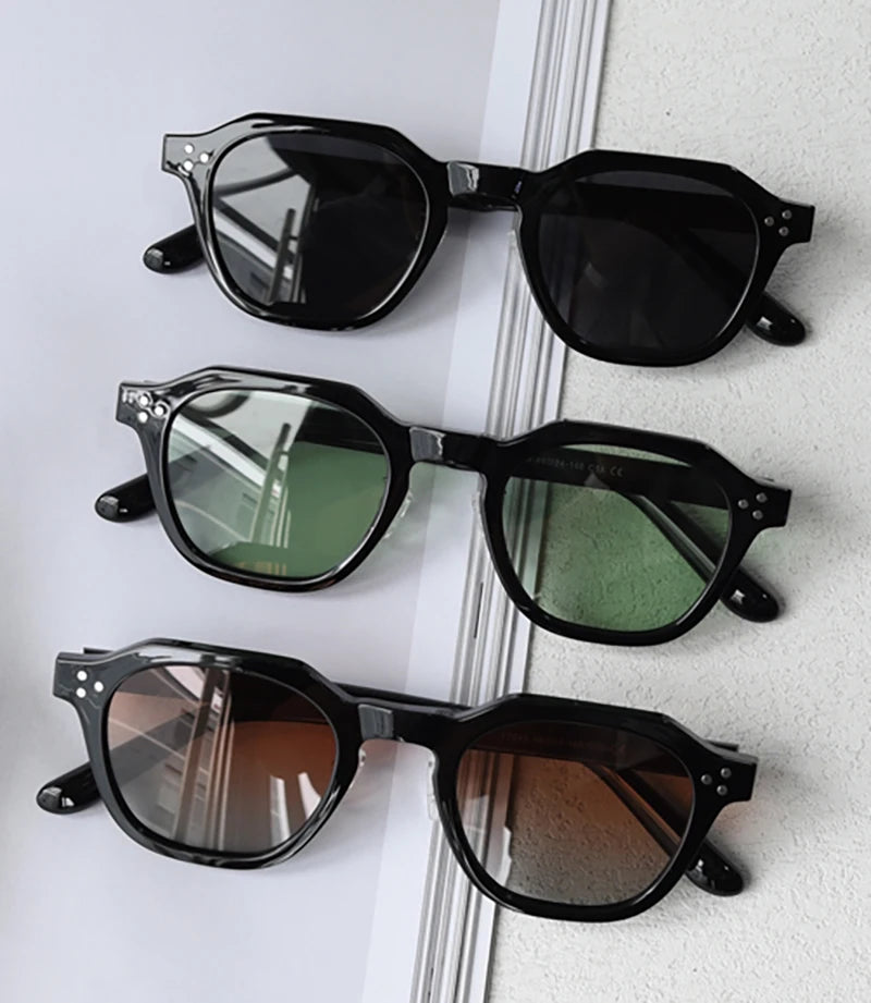 Peekaboo polygon frames