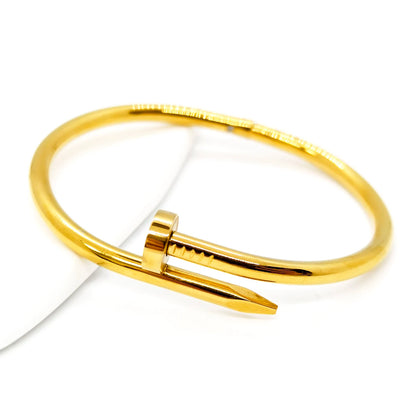Fashion Curved Bracelet