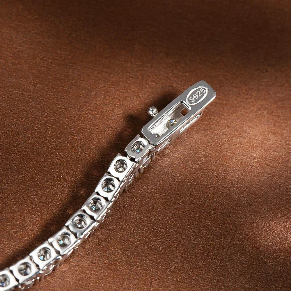 Gradient Moissanite Tennis Necklace